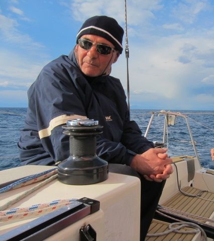 Il Prof DAngelo dellIstituto nautico Cristofaro Mennella