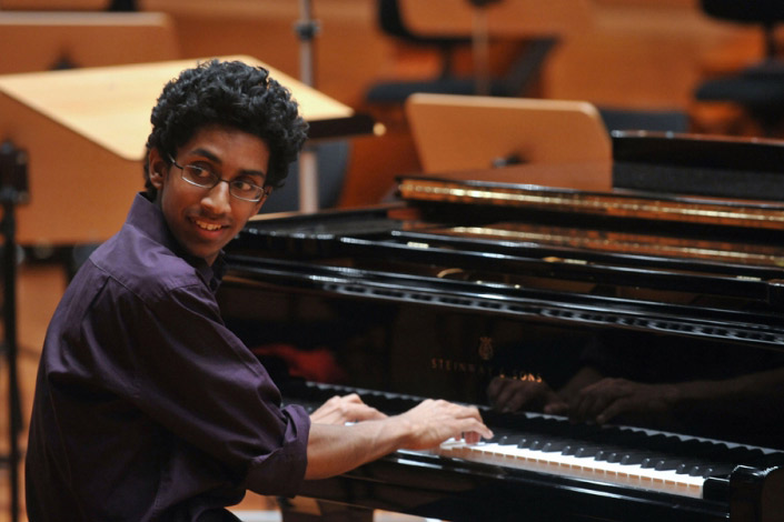 Kausikan Rajeshkumar al pianoforte