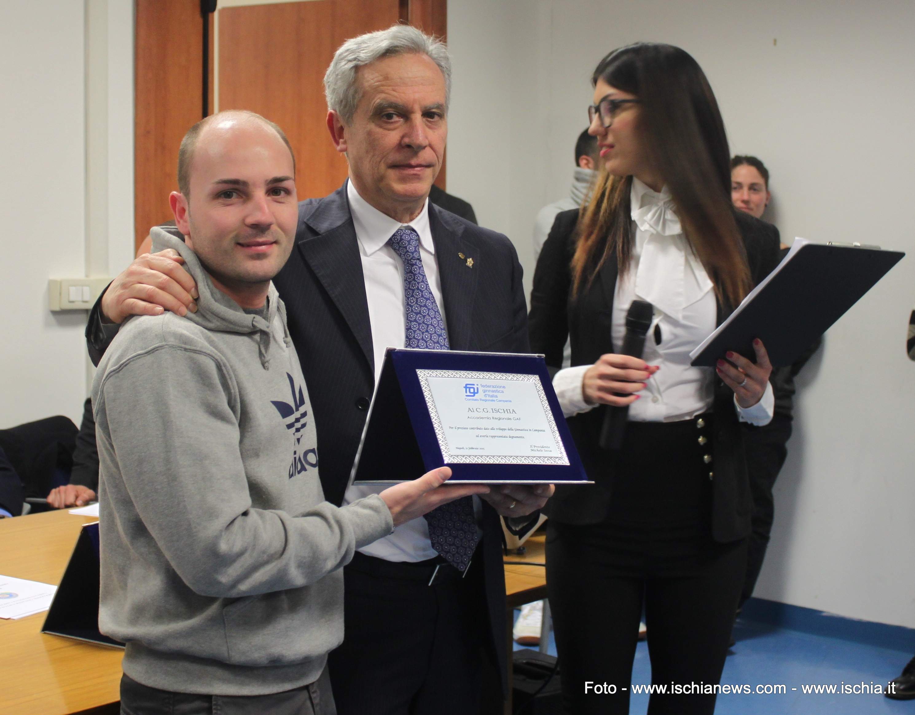 Mario D’Agostino premiato dal Vicepresidente nazionale Rosario Pitton